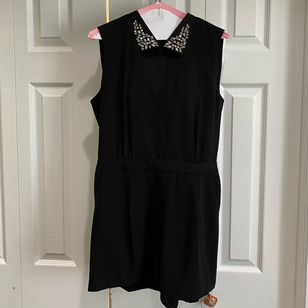 BCBG v neck Slit Back Shorts Romper 10